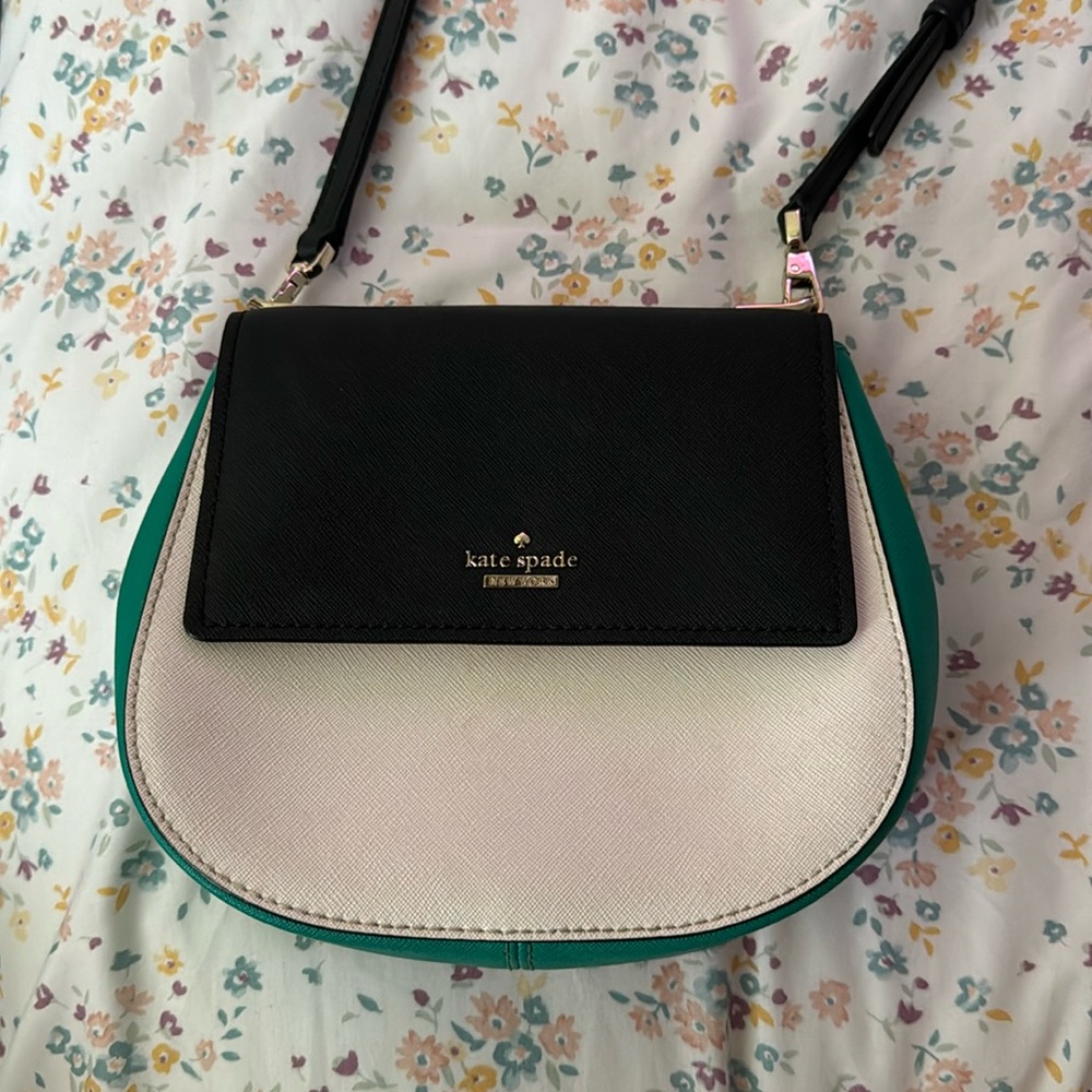 Small Kate Spade purse
